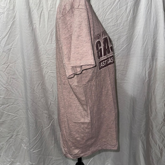 T-Shirt - Picture 4 of 4